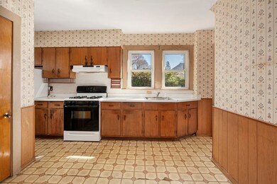26 Linden St, Newton Upper Falls, MA 02464 - photo 7