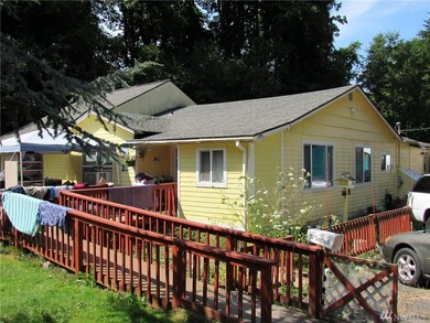 402 NW Clark Ave, Winlock, WA 98596 - photo 3