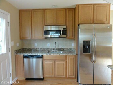 204 Devon Ct, Linthicum Heights, MD 21090 - photo 4