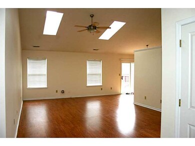 12751 Sovereign Ln, Fishers, IN 46038 - photo 3