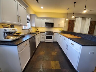 Kitchen 2
