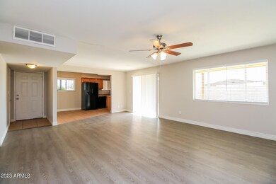 561 E Franklin Ave, Mesa, AZ 85204 - photo 3