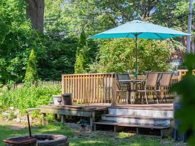 26 Flood St, Waltham, MA 02453 - photo 5