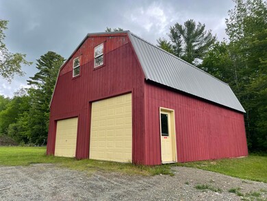 133 Pond Rd garage