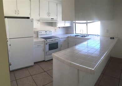 Good sized kitchen with plenty of cabinet space