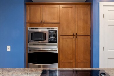 27 Ash St, White River Junction, VT 05001 - photo 4