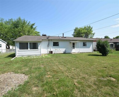 2613 E 26th St, Muncie, IN 47302 - photo 7