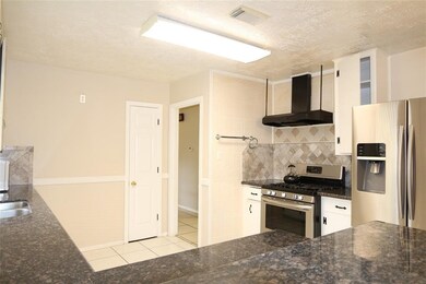 9114 Cathey Ln, Houston, TX 77080 - photo 5