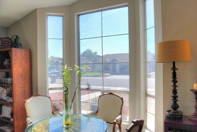 LivingRoom-BayWindow