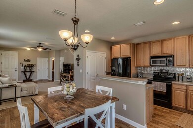 2370 Red Moon Dr, Jacksonville, FL 32216 - photo 7