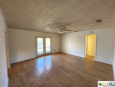 1703 Pleasant Ln, Copperas Cove, TX 76522 - photo 4