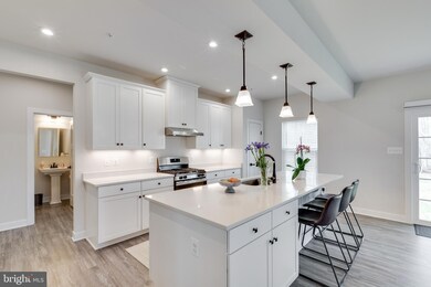 7647 Chesham Ct, White Plains, MD 20695 - photo 6