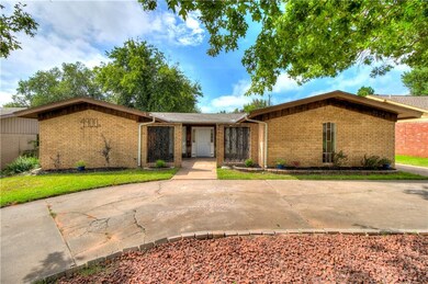 4900 Eastman Dr, Oklahoma City, OK 73122 - photo 2