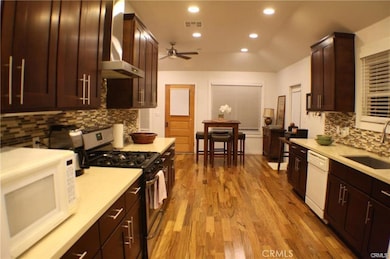 686 Atchison St, Pasadena, CA 91104 - photo 2