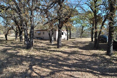 240 Circle Dr, Comanche, TX 76442 - photo 4