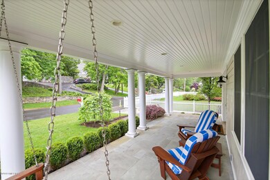 12 Hendrie Dr, Old Greenwich, CT 06870 - photo 5