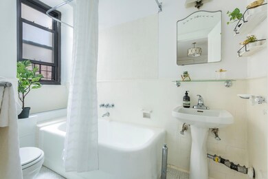 255 W End Ave unit 8B, New York, NY 10023 - photo 6