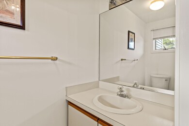 6-web-or-mls-137-shellback-way-u