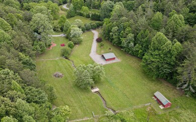 633 Lowery Rd, Mineral Bluff, GA 30559 - photo 2