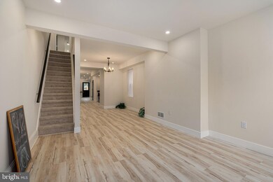 403 Walnut St, Pottstown, PA 19464 - photo 3