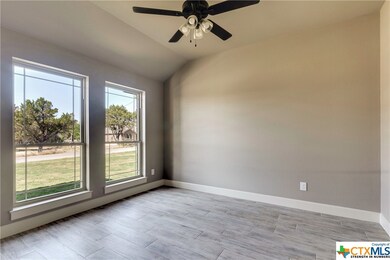 119 Savage Cir, Copperas Cove, TX 76522 - photo 4