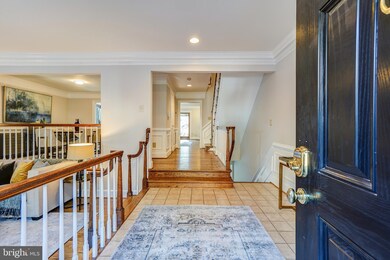 8006 Quarry Ridge Way, Bethesda, MD 20817 - photo 4