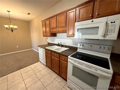 635 Marsh Tree St unit 208, Fayetteville, NC 28314 - photo 5