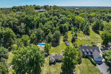 13310 W Watson Rd, Saint Louis, MO 63127 - photo 6