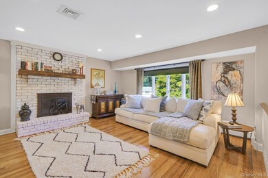 55 Lolly Ln W, Centereach, NY 11720 - photo 7