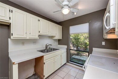 1305 Solana Rd unit B4, Naples, FL 34103 - photo 5