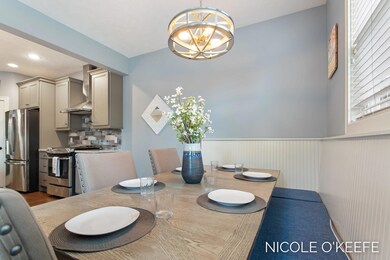 Dining area with built in seating