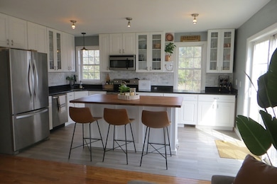 31 Raymond St, Dudley, MA 01571 - photo 5