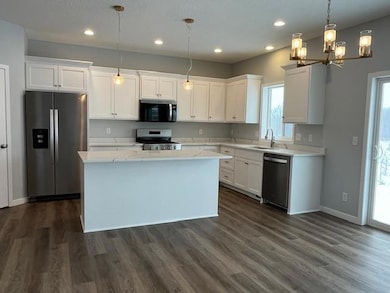 977 45th Ave NE, St. Cloud, MN 56304 - photo 6