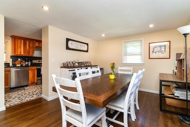 154 Auburn St, Whitman, MA 02382 - photo 5