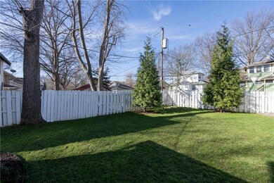 6416 Morningside Dr, Kansas City, MO 64113 - photo 4