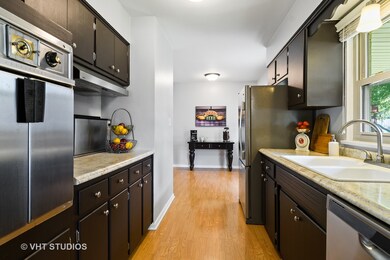 520 S Sleight St, Naperville, IL 60540 - photo 5