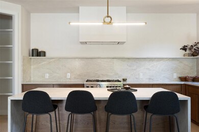 2305 E 21st St unit 2, Austin, TX 78722 - photo 2