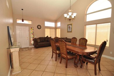 4_Cypress St_Dining Rm_Lvg Rm