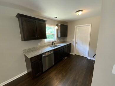 1538 S Spring St, Manchester, TN 37355 - photo 5