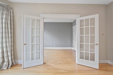 23 Claflin Rd unit 3, Brookline, MA 02445 - photo 4