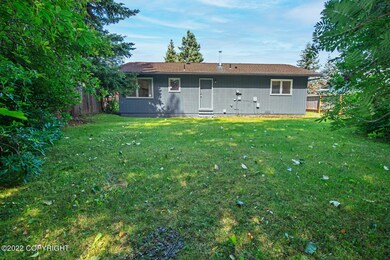 8540 Hidden View Ct, Anchorage, AK 99504 - photo 4