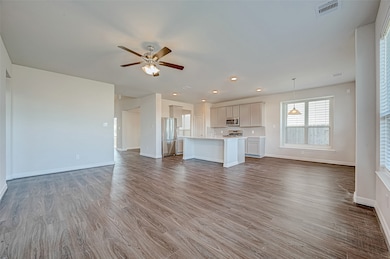 LEASE - family room