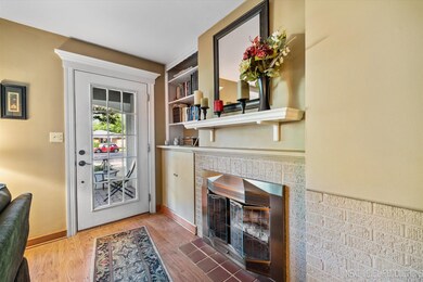 1141 N President St, Wheaton, IL 60187 - photo 4