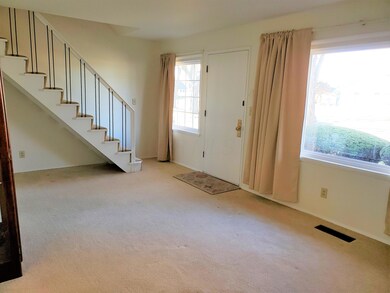 4165 Virginia Cir E, Columbus, OH 43213 - photo 2