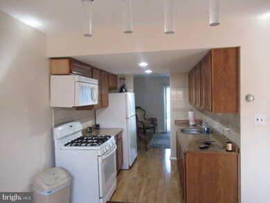 6415 Lamplighter Ridge, Glen Burnie, MD 21061 - photo 2