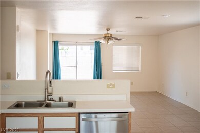 600 Moontide Ct, Henderson, NV 89011 - photo 4