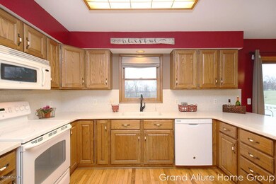 2090 87th St SW, Byron Center, MI 49315 - photo 5