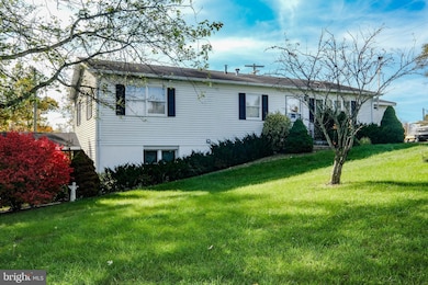 1290 Paynes Ford Rd, Martinsburg, WV 25405 - photo 2