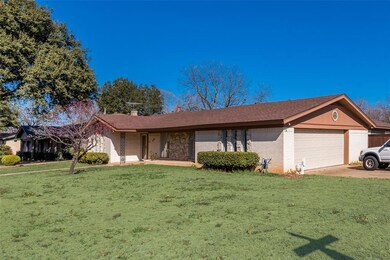 400 Glenn Dr, Hurst, TX 76053 - photo 3