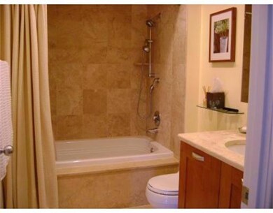 440 Commercial St unit 401, Boston, MA 02109 - photo 5